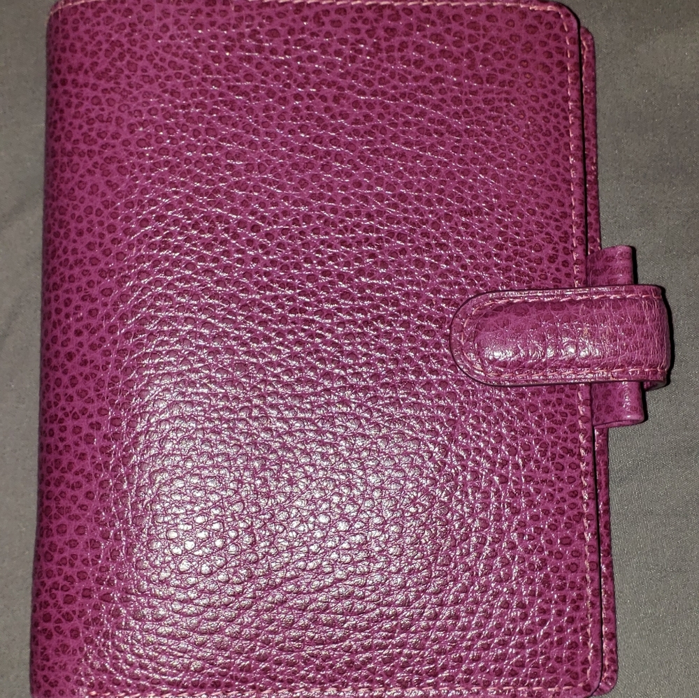 Filofax Pebbled Raspberry Finsbury